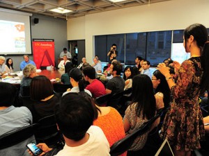 USC Annenberg faculty and students, including several from mainland China, attended the event. (USC Photo/Gus Ruelas)