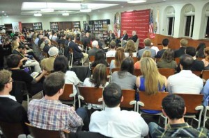 Arnold Schwarzenegger, Chris Matthews and Kevin Starr take part in a political discussion at Doheny Library. (USC Photo/Ron Murray)