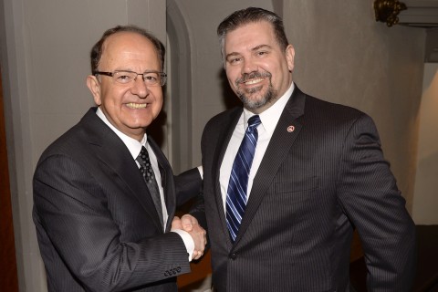USC President C.L. Max Nikias, left, and USC Staff Assembly President David Donovan 2015