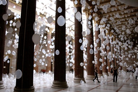 "Scattered Crowd" was an installation from Forsythe's "Choreographic Objects" series