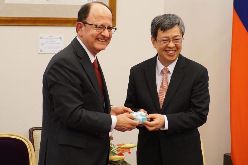 Chen Chien-jen with C. L. Max Nikias