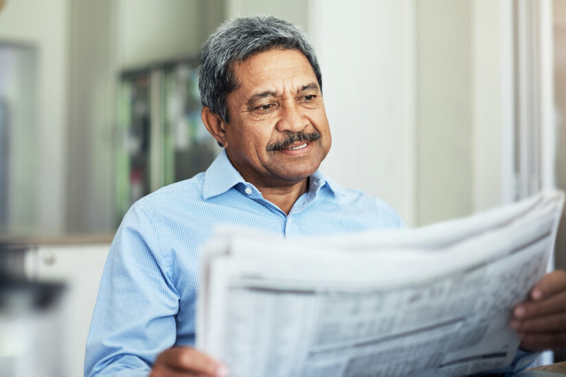 New alzheimer's drug: Man reading newspaper