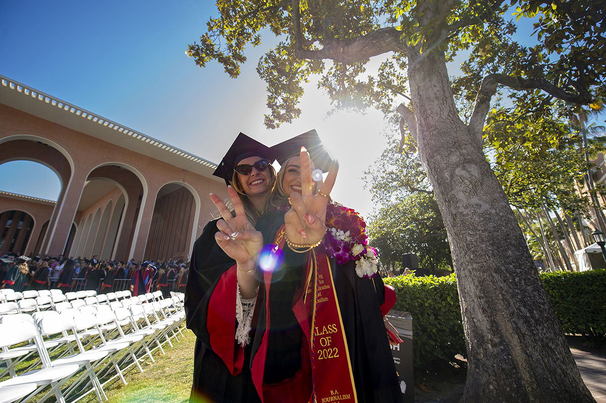 Favorite USC photos: Graduates file in